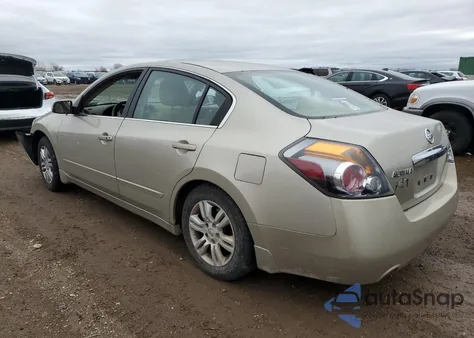 2010 Nissan Altima Base z USA, uszkodzony, nr VIN 1N4AL2AP7AN433098